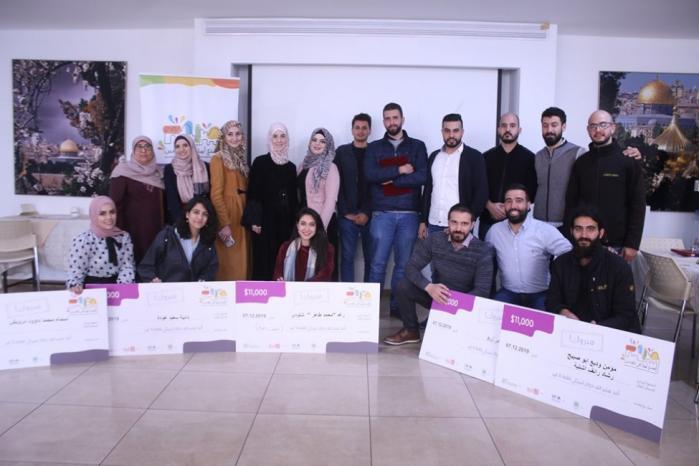 الرؤيا الفلسطينية تدعم ستة مشاريع مقدسية جديدة وتختتم رابع مراحل "اصنع أملاً في القدس"

